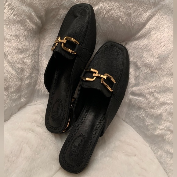 Mules - Picture 3 of 8